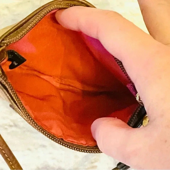 Coach Signature Wristlet Tan with Brown Leather & Gold Hardware. - Picture 7 of 9